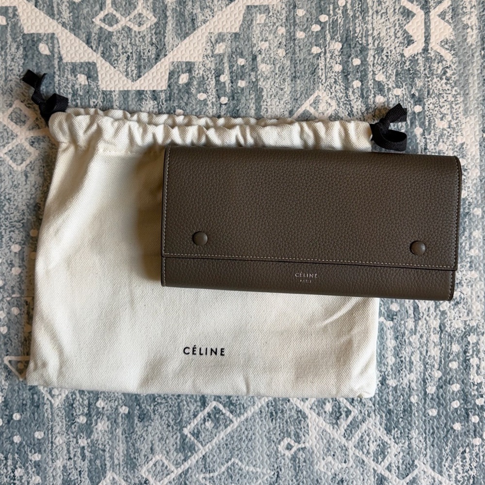 Celine large flap multifunction wallet in grained leather